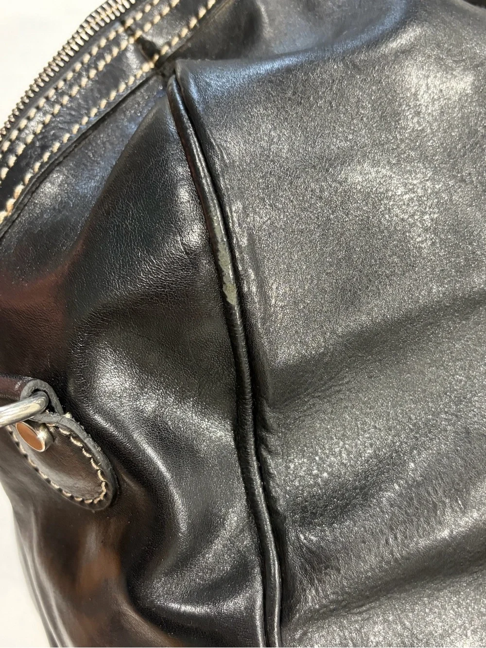Floto Venezia Italian Leather Duffle Bag Handmade in Italy Black Travel Carry On